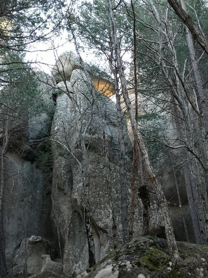 Charmant appartement au cœur des grès d Annot Extérieur photo