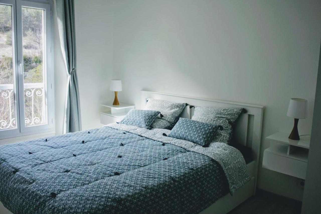 Charmant appartement au cœur des grès d Annot Extérieur photo